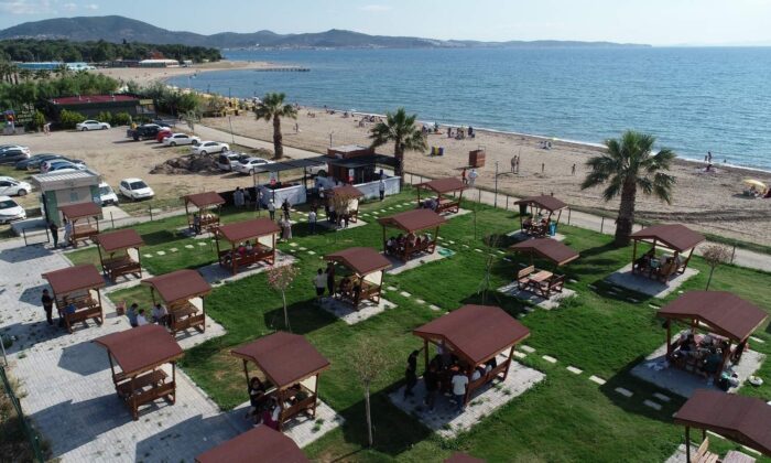Burhaniye’de piknik alanlara ilgi, sayıyı arttırdı