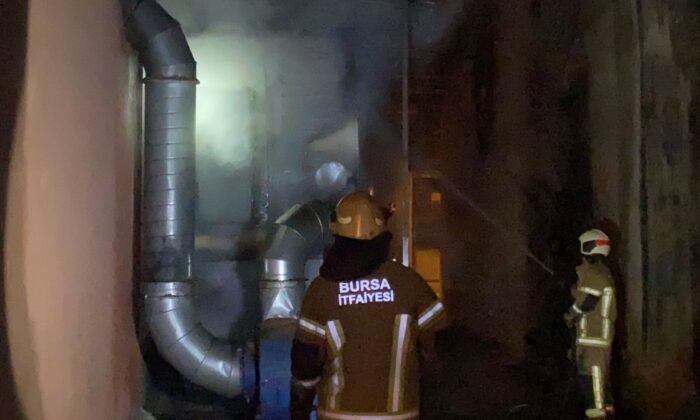 Bursa’da gece saatlerinde korkutan yangın
