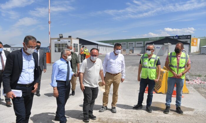 Büyükkılıç: “Tramvay hattı çalışmalarımız aksamadan sürüyor”