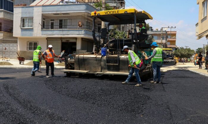Büyükşehir Belediyesinin yol çalışmaları sürüyor
