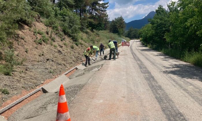 Büyükşehir ‘V Kanal’ imalatına devam ediyor