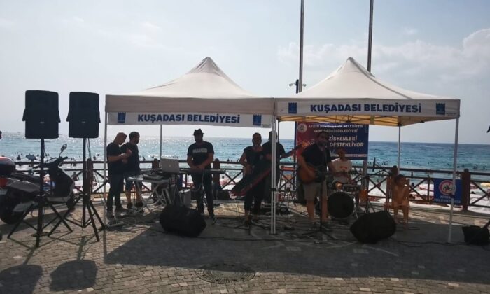 Büyükşehir ve Kuşadası Belediyesi’nin Müzisyenlere Destek Konserleri devam ediyor