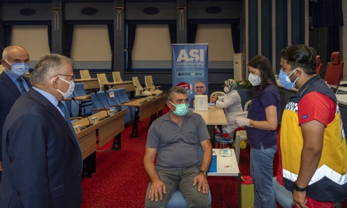 Büyükşehirden aşı seferberliği