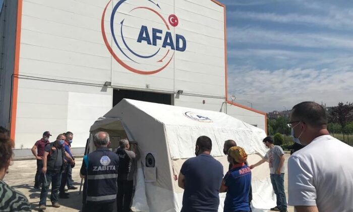 Çadır kurma eğitimi verildi