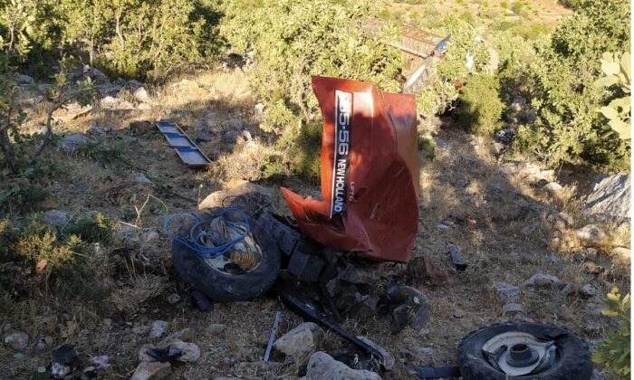 Çalışır halde park edilen traktör hareket ederek uçuruma yuvarlandı, üstündeki 5 kişi ölümden son anda kurtuldu
