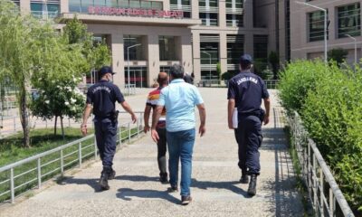 Çalıştıkları şirkette hırsızlık yaptılar