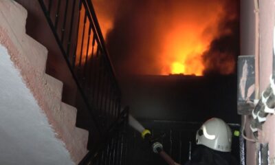 Cam fabrikası alev alev yandı, mahalleli itfaiye ekiplerine yardıma koştu