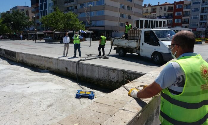Çanakkale Boğazı’nda bugün de müsilaj temizliği devam ediyor