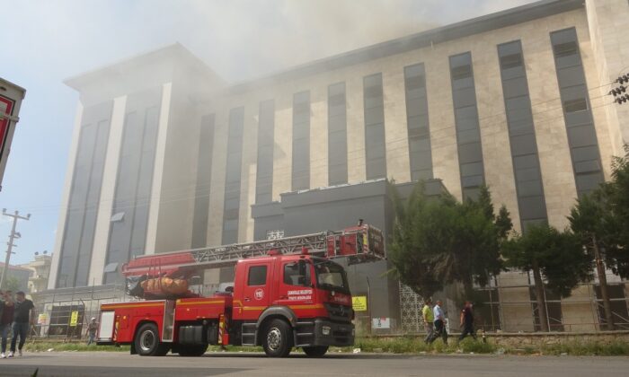 Çanakkale Emniyet Müdürlüğü binasında yangın