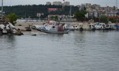 Çanakkale’de 2 gündür etkili olan yağmur, müsilajı kısmen temizledi