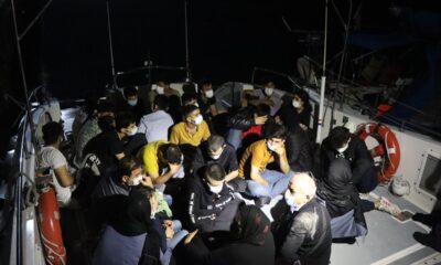 Çanakkale’de 27 düzensiz göçmen ve 2 göçmen kaçakçısı yakalandı