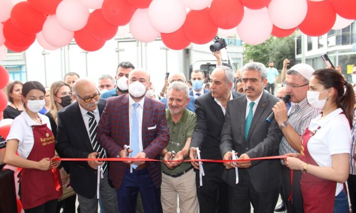 Canı baklava çekti, 70 kişi iş sahibi oldu