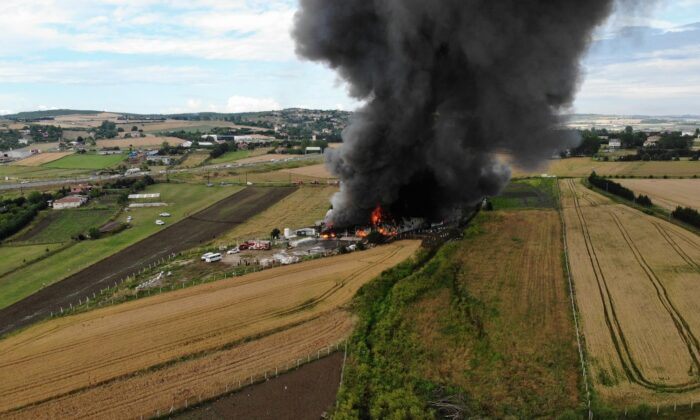 Çatalca’da büyük fabrika yangını