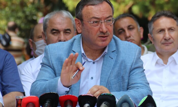 ÇAYKUR Genel Müdürü Yusuf Ziya Alim: “ÇAYKUR ilk sürgünde üreticiden 314 bin 500 ton yaş çay aldı”