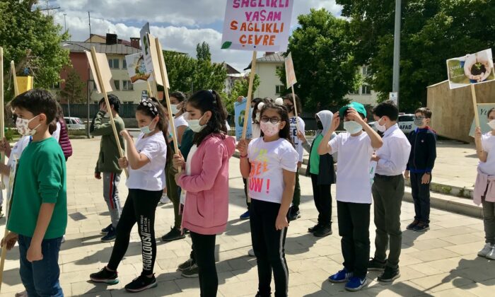 Çevre dostu çocuklar yaşanabilir bir dünya için el ele verdi