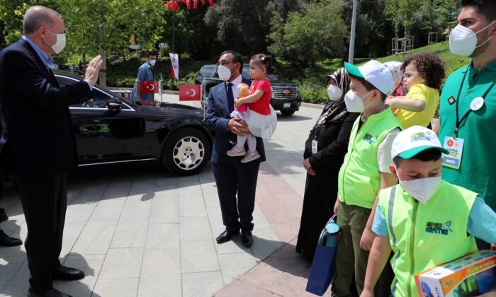 Çevre ve Şehircilik Bakanı Kurum: “Marmara Denizini müsilaja terk etmeyeceğiz”