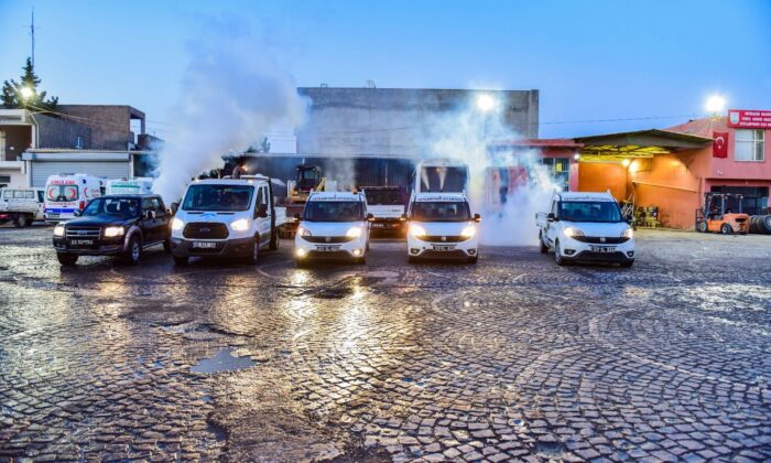 Ceylanpınar’da haşereyle mücadele sürüyor