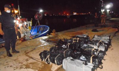 Cezayir kıyılarında yarım tona yakın kokain ele geçirildi