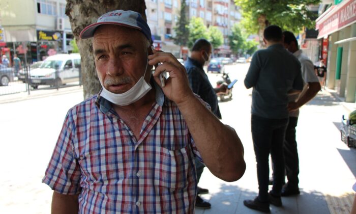 Çiftçi vatandaşı telefon dolandırıcılarının tuzağından polisler kurtardı