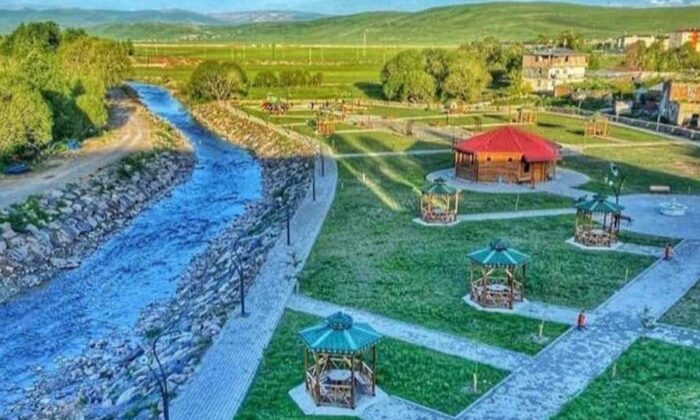 Çıldır’da Aile Çay Bahçesi hizmete girdi