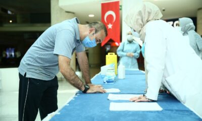 Covid-19 ile mücadele kapsamında Esenboğa Havalimanı’nda da aşılama başladı