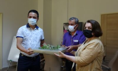 Covid’i yenen Şule öğretmenden doktorlara duygulandıran ziyaret