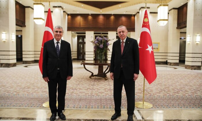 Cumhurbaşkanı Erdoğan, Başkan Yüce’den Sakarya’yı dinledi