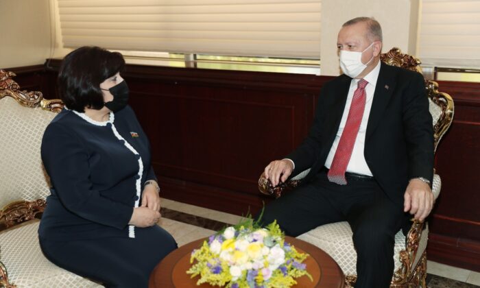 Cumhurbaşkanı Erdoğan: “Gelin 6 ülke bir platform oluşturalım”