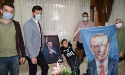 Cumhurbaşkanı Erdoğan genç kızın kendisine olan sevgisini karşılıksız bırakmadı