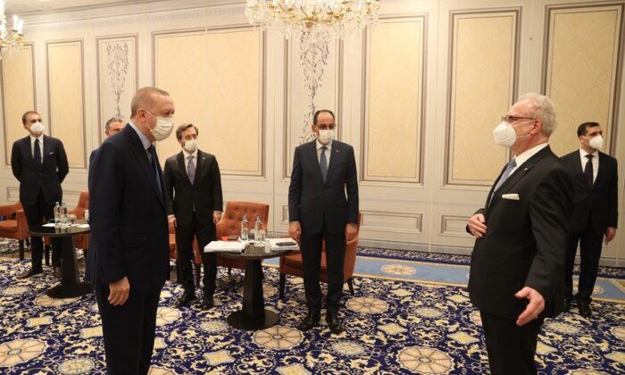 Cumhurbaşkanı Erdoğan, Letonya Cumhurbaşkanı Levits ile görüştü