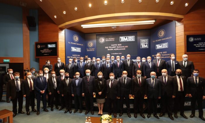 Cumhuriyet tarihinin ilk 5 aylık ihracat rekoru kırıldı