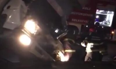 D-100’de kamyon ile kamyonet çarpıştı: 3’ü ağır 5 yaralı