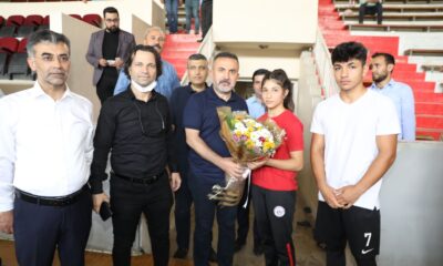 Dağlı Kozan’da esnaf ve gençleri dinledi