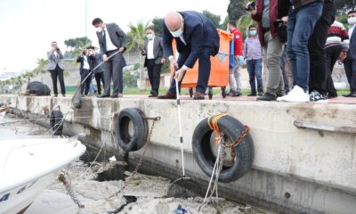 Darıca sahilinde deniz salyası seferberliği başladı