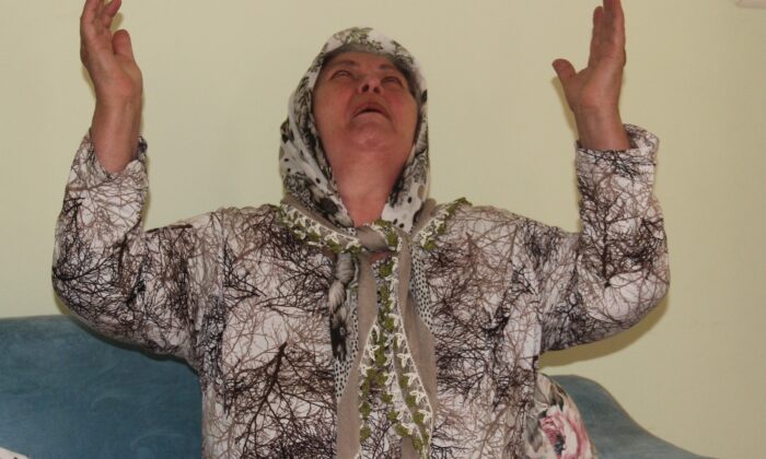 Dayak yedikten sonra intihar eden gencin annesi feryat etti