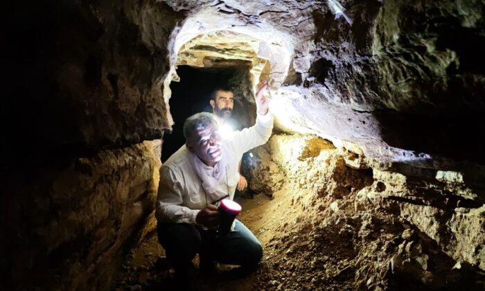 Defineciler 3 bin rakımdaki mağarayı tahrip etti