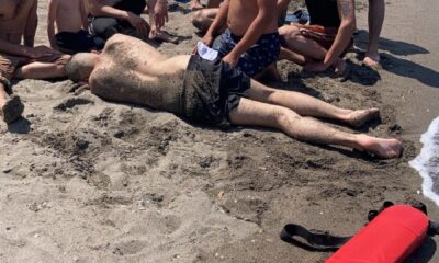 Denizde boğulma tehlikesi geçiren 2 kişi kurtarıldı