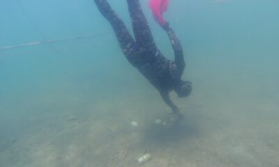 Denizden 2 saatte 1 ton atık çıkardılar