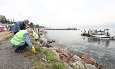 Derinceliler deniz salyası seferberliğine katıldı