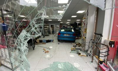 Direksiyon başında kalp krizi geçirip dükkana daldı