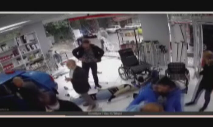 Direksiyonda kalp krizi geçirip medikale giren sürücü yaşam mücadelesini kaybetti