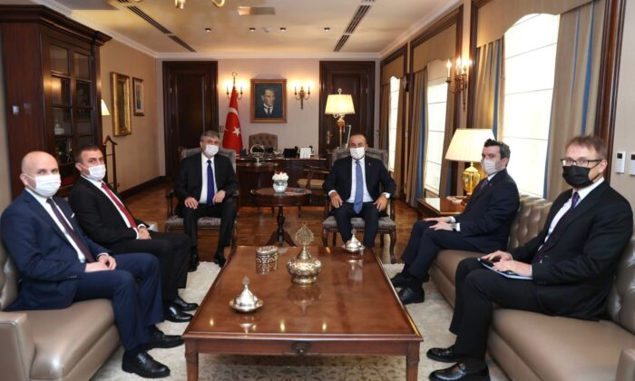 Dışişleri Bakan Çavuşoğlu, Bulgaristan Hak ve Özgürlükler ​​Hareketi’nin Genel Başkanı Karadayı’yı ağırladı