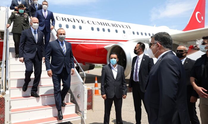 Dışişleri Bakanı Çavuşoğlu, Libyalı mevkidaşı Manguş ile görüştü