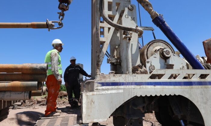DİSKİ, kırsal mahallelerin su sorununu sondaj kuyularıyla giderilecek
