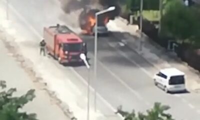 Diyarbakır’da alevlere teslim olan otomobil paniğe neden oldu