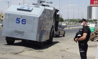 Diyarbakır’da cinayet zanlısı damadın evinin etrafında TOMA’li önlem