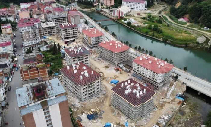 Doğankent’teki afet konutlarının inşaatı sürüyor