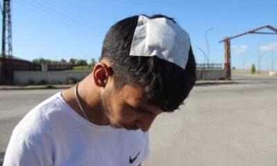 Düğün konvoyunun önünü kesince hastanelik oldular