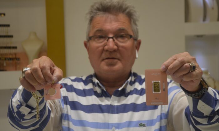 Düğün sezonunun açılması kuyumcuların yüzünü güldürdü