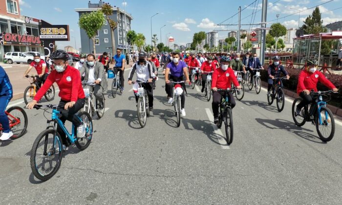 Dünya Bisiklet Günü’nde 500 kişi pedal çevirdi